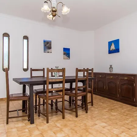 3 Bedroom With Private Pool *